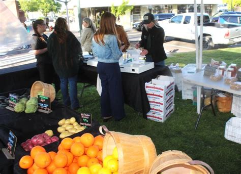 escalon farmers market